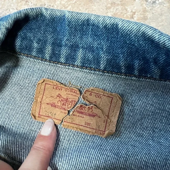 Levi’s Denim Jacket - Picture 4 of 4